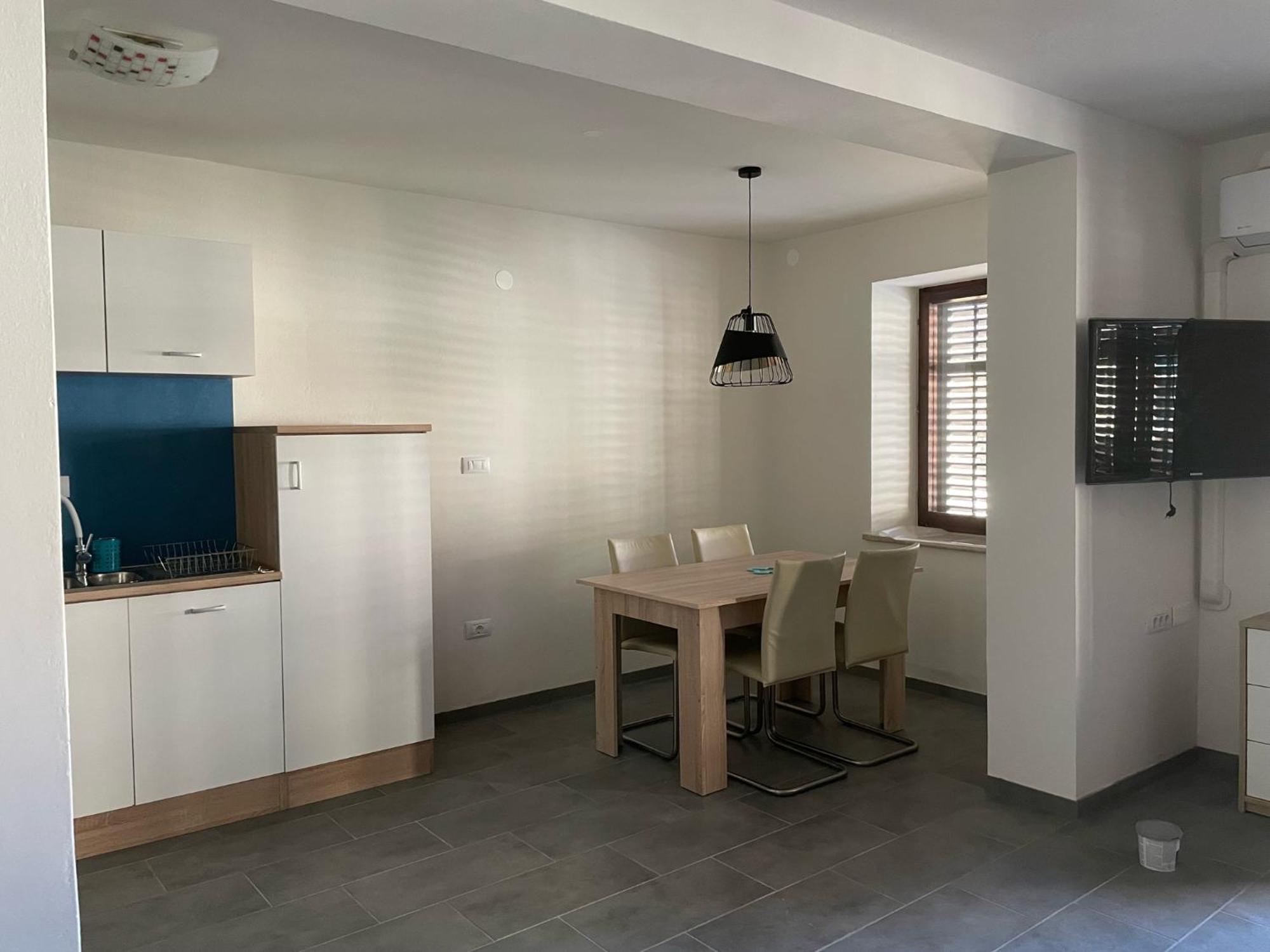 Апартаменты Old Square House - Hisa Na Starem Trgu Толмин Экстерьер фото
